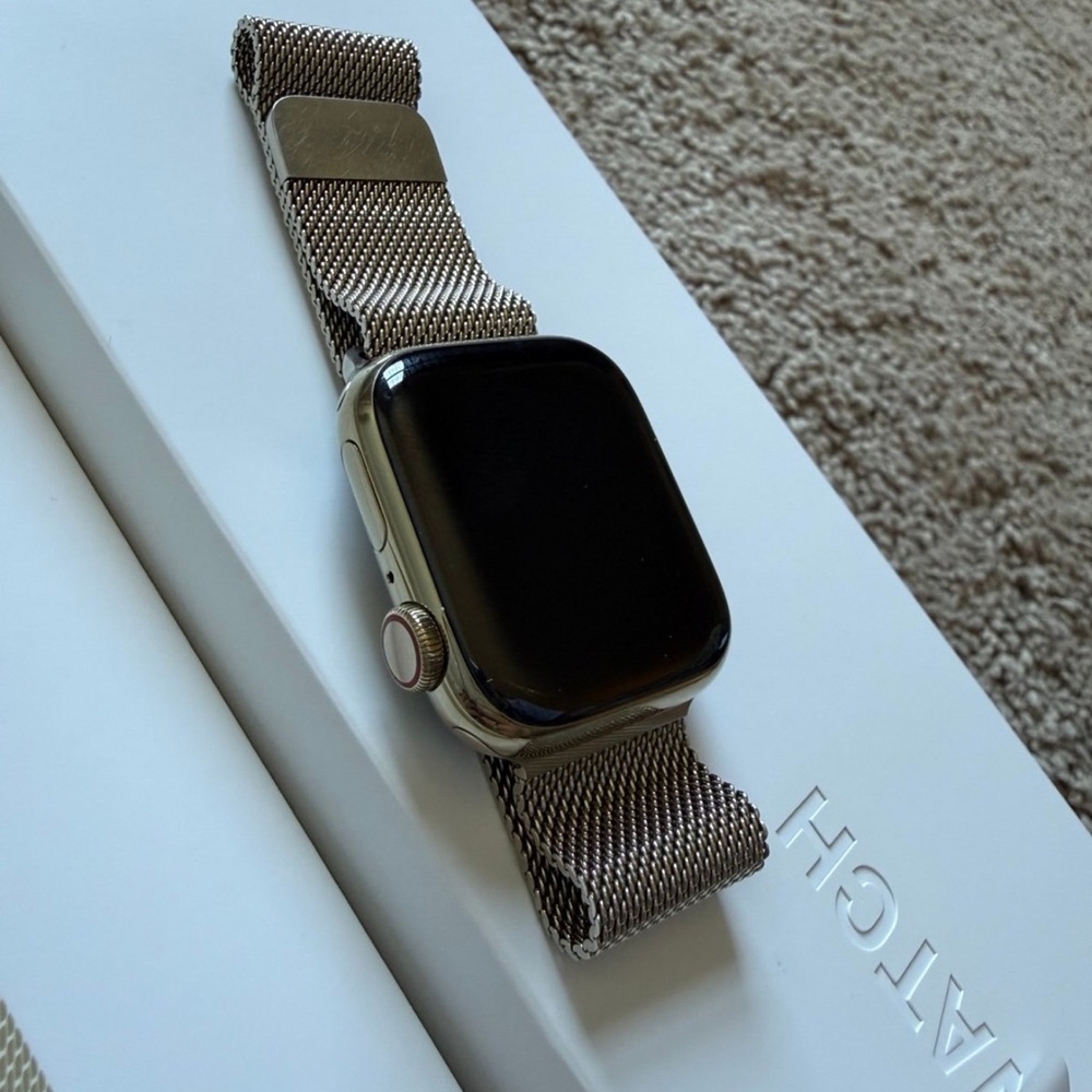 Apple watch series 8 gps cellular 41mm stainless steel gold & several bands